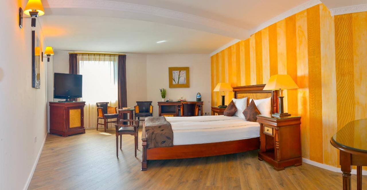 Hotel Korona Sighisoara Exterior photo