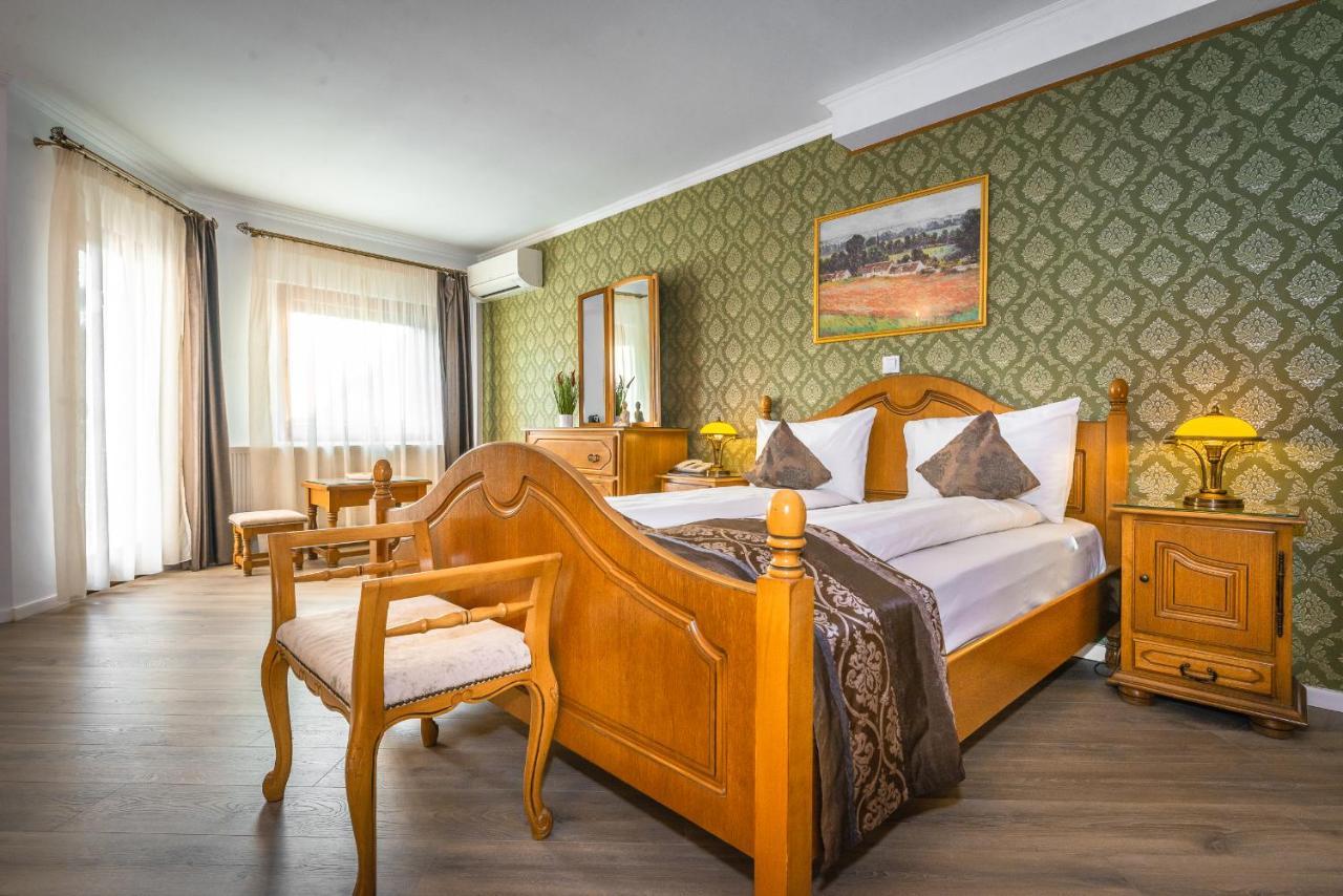 Hotel Korona Sighisoara Exterior photo