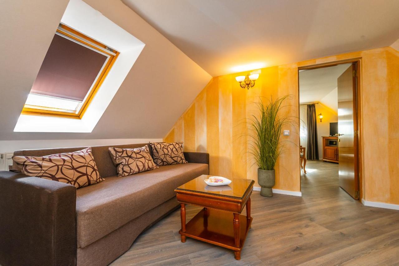 Hotel Korona Sighisoara Exterior photo