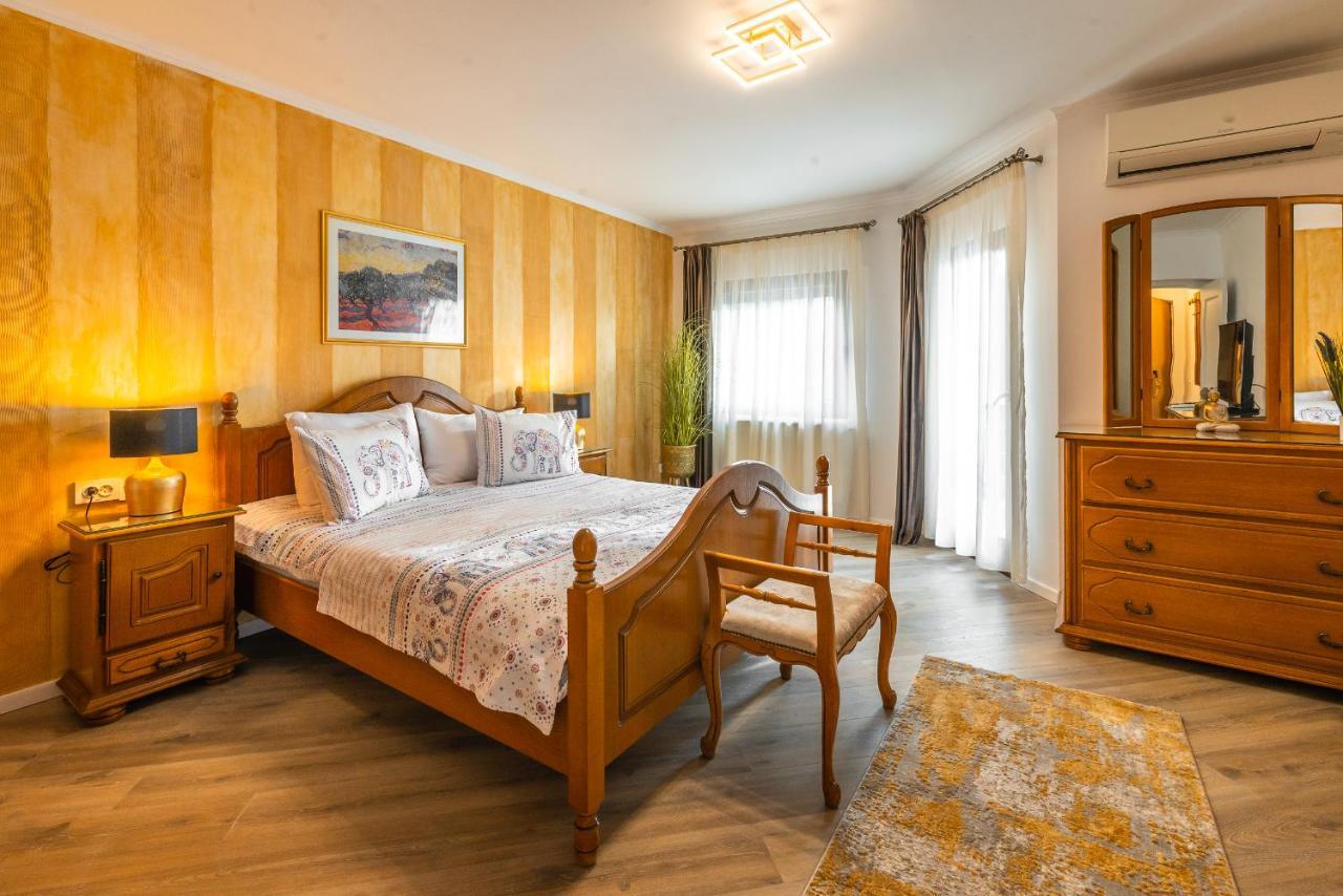 Hotel Korona Sighisoara Exterior photo