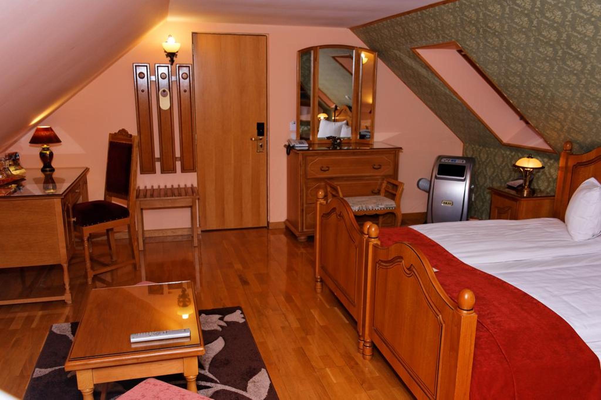 Hotel Korona Sighisoara Exterior photo